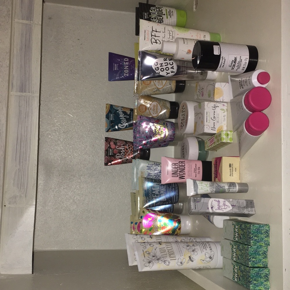 Lotions face wash anti aging creme